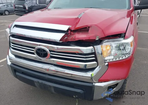 2017 Toyota Tundra Sr5 5.7L V8 z USA, uszkodzony, nr VIN 5TFDY5F12HX645405